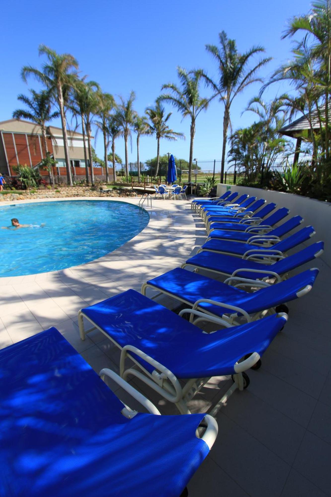 Royal Palm Resort On The Beach Palm Beach Exterior photo