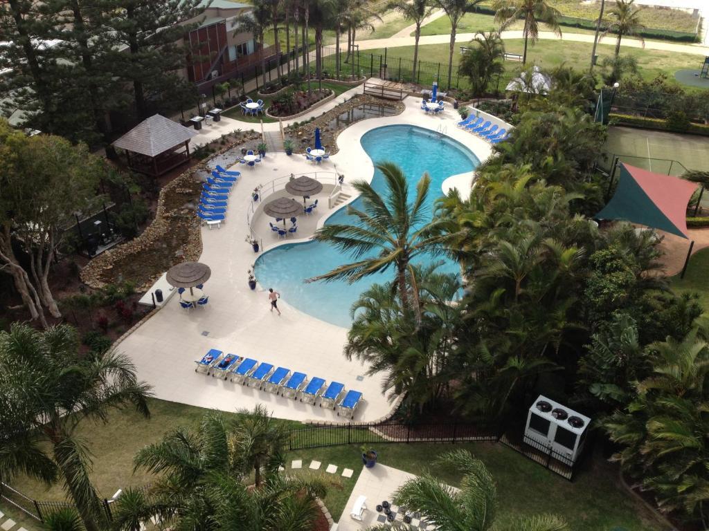 Royal Palm Resort On The Beach Palm Beach Exterior photo